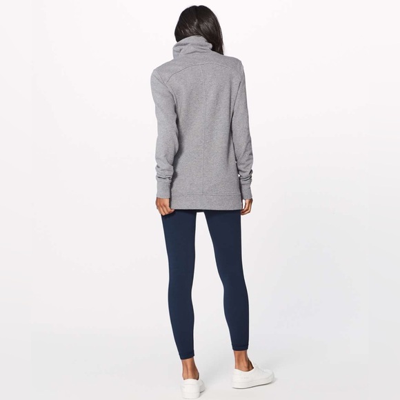 Lululemon Press Pause Pullover Heathered Medium Grey Size 2 - Picture 3 of 12